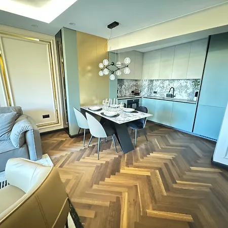 Kandinski Lux Apartment