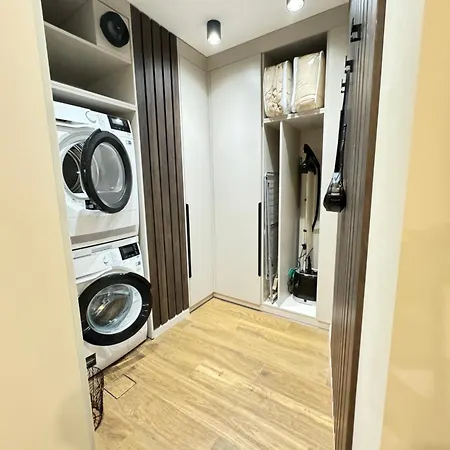 Apartament Kandinski Lux