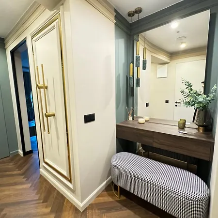 Kandinski Lux Apartament *